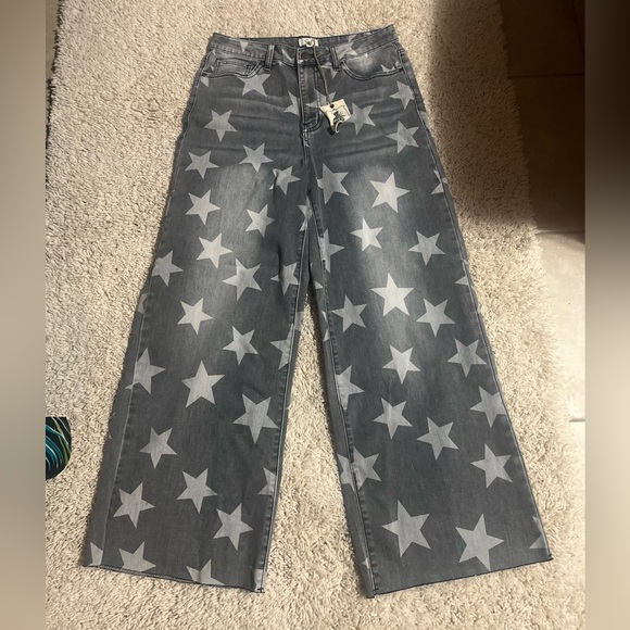 Starry Gray Flare Jeans - Picture 6 of 8